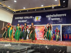 सांदीपनि विद्यालय बालाघाट में शालेय वार्षिकोत्सव का शुभारंभ