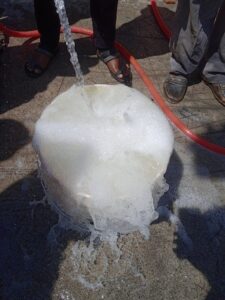 शाजापुर वार्ड 25 में सीवरेज लाइन ने घोला जहर, बोरिंग से निकल रहा बदबूदार पानी