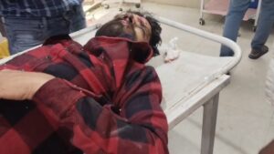 सड़क हादसे में गंभीर रूप से घायल युवक को डायल 112, तत्काल पहुँचाया अस्पताल