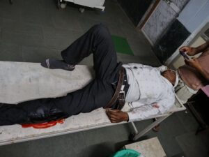 बमोरी जोड़ के पास सड़क हादसा, युवक गंभीर घायल