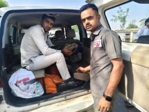 राष्ट्रीय पक्षी मोर घायल, डायल-112 ने पहुंचाया वन विभाग के सुपुर्द