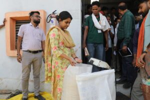 उपार्जन केन्द्रों पर किसानों के लिए मूलभूत सुविधाएं सुनिश्चित करें कलेक्टर ऋजु बाफना