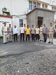 मारपीट में घायल बुजुर्ग की मौत मामले में पांच लोगों पर केस सभी आरोपियों को गिरफ्तार कर आज न्यायालय में पेश किया।