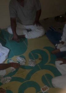 मोहन बड़ोदिया पुलिस की बड़ी कार्रवाई, जंगल में जुआ खेलते पांच आरोपी गिरफ्तार