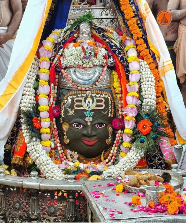 आज शिवमय होगा शहर, पहले सोमवार पर महादेव के दरबार में उमड़ेंगे श्रद्धालु