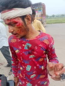 टुकराना जोड़ के पास सड़क हादसा, एक व्यक्ति गंभीर घायल