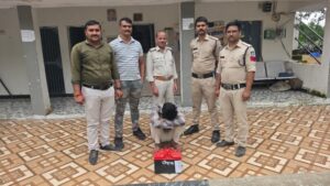 टाटा लोडिंग वाहन से बैटरी चोरी करने वाला निगरानी सुधा बदमाश 24 घंटे में गिरफ्तार