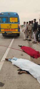 तेज रफ्तार अज्ञात वाहन ने मारी टक्कर, दो मौत लोगों