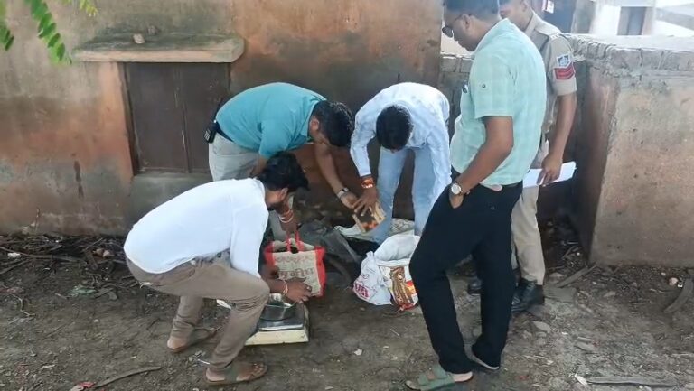 वर्कशॉप में चोरी करने वाले बदमाश को पुलिस ने पकड़ा, जांच जारी