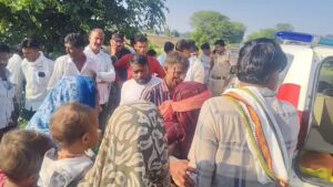 पनवाड़ी के मोटा जोड़ के पास कार पलटी, पांच लोग घायल