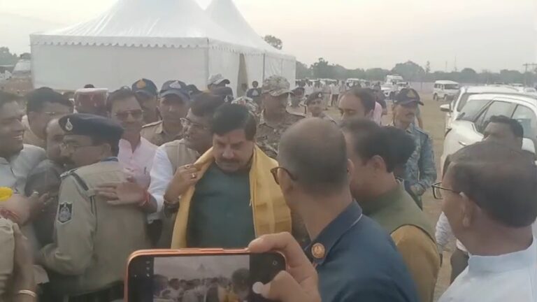 मुख्यमंत्री डॉ. मोहन यादव रथभंवर पहुंचे हिरण-नीलगाय रेस्क्यू अभियान का किया निरीक्षण